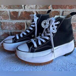WOMEN'S CONVERSE CHUCK TAYLOR
ALL STAR LIFT HI HIGH-TOP PLATFORM SNEAKERS-size 9
